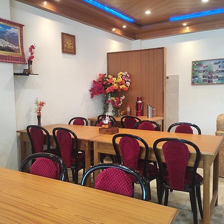 Hotel Tawang Regency Esterno foto
