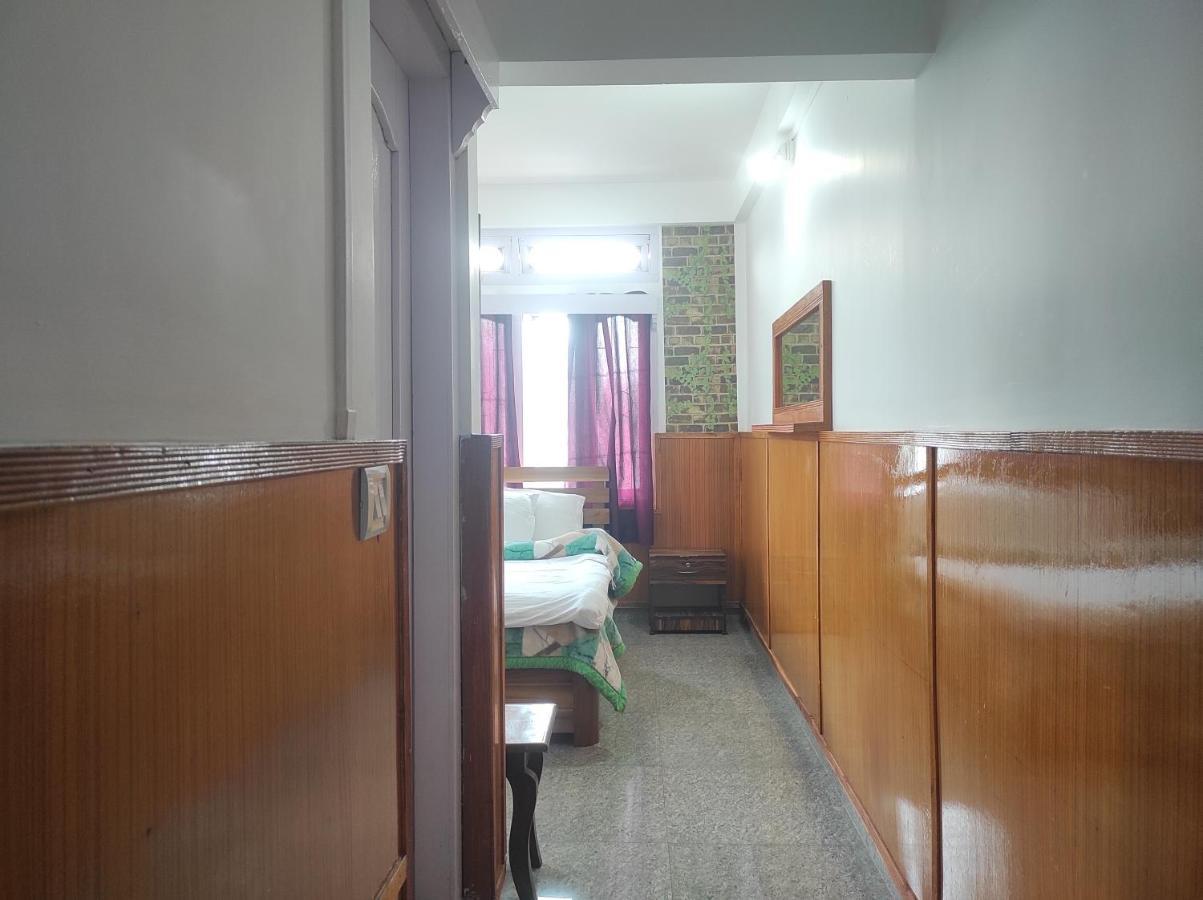Hotel Tawang Regency Esterno foto