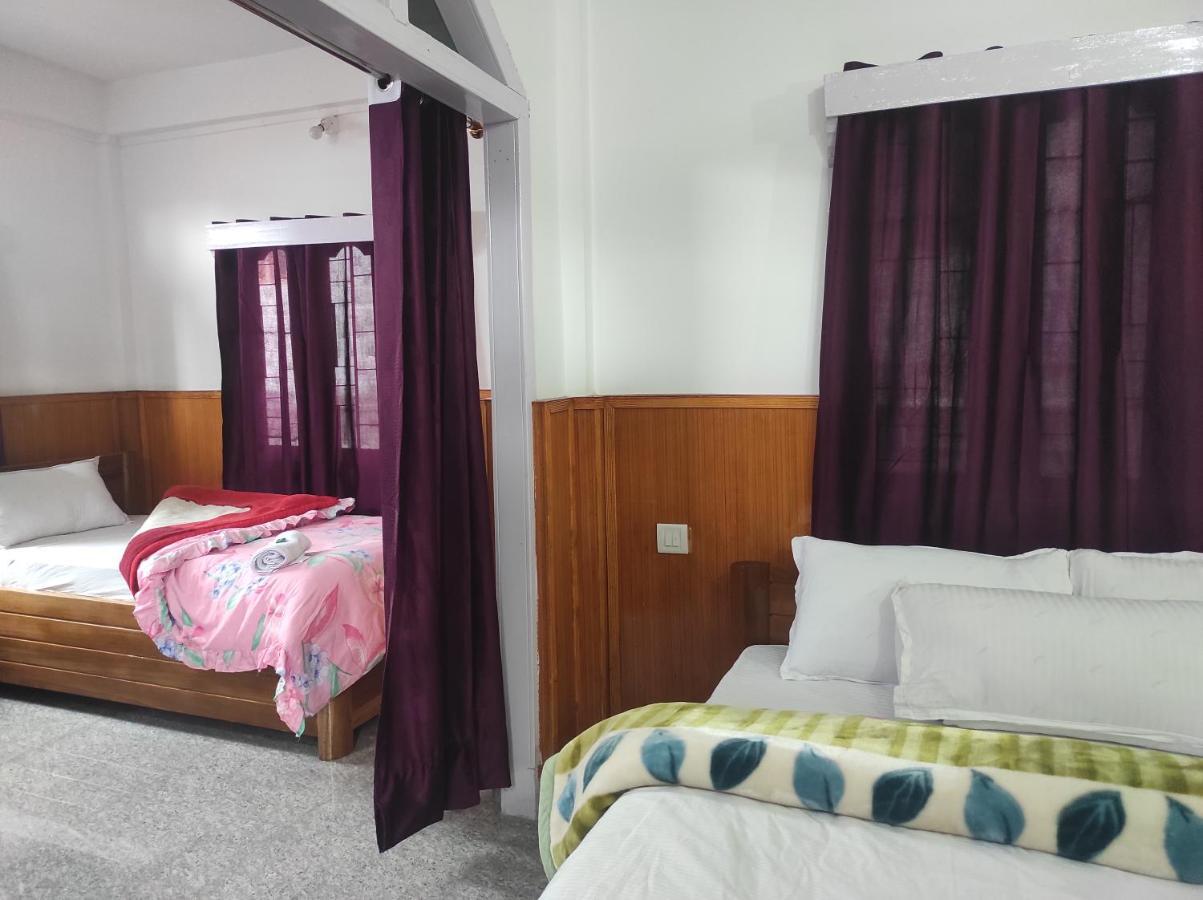 Hotel Tawang Regency Esterno foto