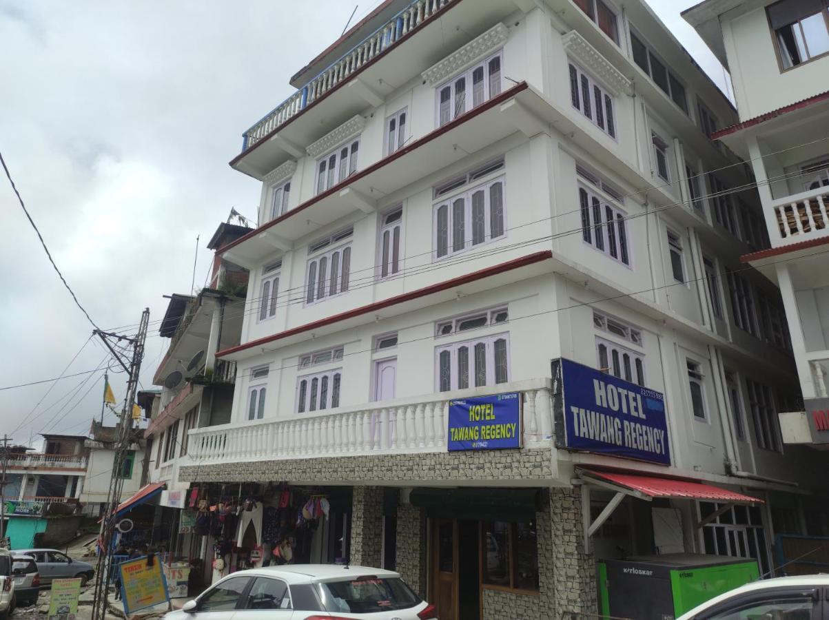 Hotel Tawang Regency Esterno foto